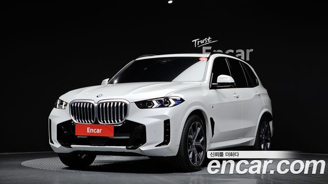 BMW X5 xDrive 40i M Sport 2025 года из Кореи