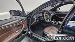 BMW 5-Series 523d M Sport 2023 года из Южной Кореи