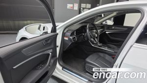 Audi A6 45 TFSI 2023 года из Южной Кореи