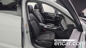 Audi A6 45 TFSI 2023 года из Южной Кореи