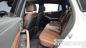 BMW X6 xDrive40d M Sport Online Exclusive 2025 года из Южной Кореи