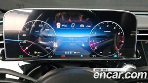 Mercedes-Benz E-Class E300 4MATIC AMG Line 2024 года из Южной Кореи