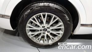 Genesis GV80 2.5T Бензин AWD 2025 года из Южной Кореи