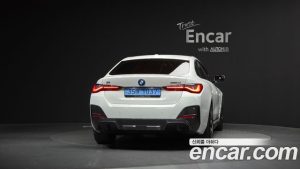 BMW i4 eDrive40 M Sport PRO 2024 года из Южной Кореи