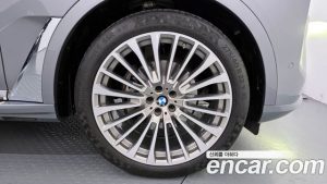 BMW X7 xDrive 40i Design Pure Excellence 6 2023 года из Южной Кореи