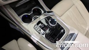 BMW X7 xDrive 40i Design Pure Excellence 6 2023 года из Южной Кореи