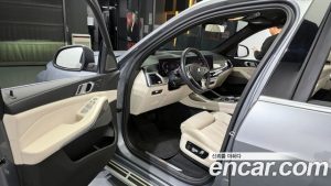 BMW X7 xDrive 40i Design Pure Excellence 6 2023 года из Южной Кореи