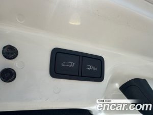 Hyundai Staria HEV 1.6 Wagon 3Door 2025 года из Южной Кореи