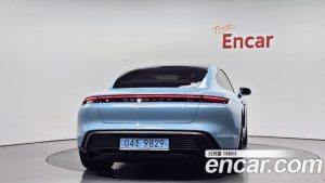 Porsche Taycan 4S 2024 года из Южной Кореи