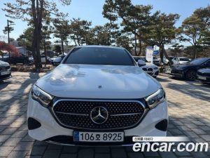 Mercedes-Benz E-Class E200 Avantgarde Limited 2025 года из Южной Кореи