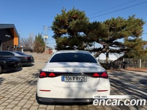 Mercedes-Benz E-Class E200 Avantgarde Limited 2025 года из Южной Кореи