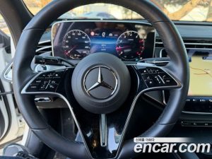 Mercedes-Benz E-Class E200 Avantgarde Limited 2025 года из Южной Кореи