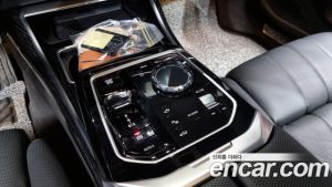 BMW 7-Series 740i xDrive M Sport 2025 года из Южной Кореи