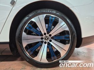 Mercedes-Benz EQS EQS450+ 2023 года из Южной Кореи