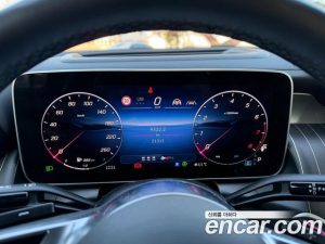 Mercedes-Benz GLC-Class GLC300 4MATIC Avantgarde Coupe 2025 года из Южной Кореи
