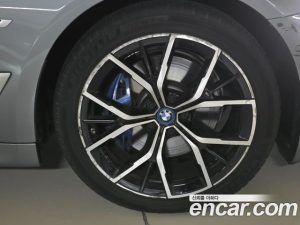 BMW 5-Series 530e M Sport 2023 года из Южной Кореи