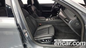 BMW 5-Series 520i M Sport 2023 года из Южной Кореи
