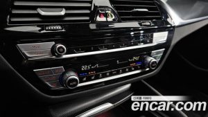 BMW 5-Series 520i M Sport 2023 года из Южной Кореи