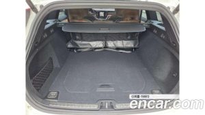 Volvo V60 B5 Ultra AWD 2025 года из Южной Кореи