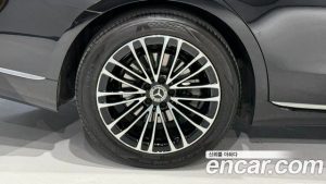 Mercedes-Benz S-Class S350 d 2023 года из Южной Кореи
