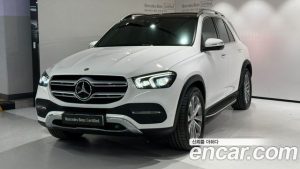 Mercedes-Benz GLE-Class GLE300d 4MATIC 2023 года из Южной Кореи
