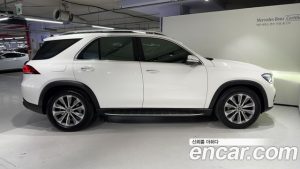 Mercedes-Benz GLE-Class GLE300d 4MATIC 2023 года из Южной Кореи