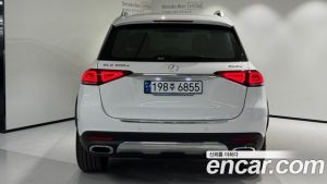 Mercedes-Benz GLE-Class GLE300d 4MATIC 2023 года из Южной Кореи