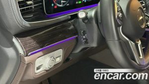 Mercedes-Benz GLE-Class GLE300d 4MATIC 2023 года из Южной Кореи