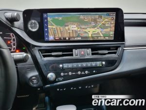 Lexus ES Luxury Plus 2023 года из Южной Кореи