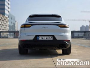 Porsche Cayenne 3.0 Coupe 2022 года из Южной Кореи