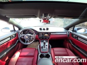 Porsche Cayenne 3.0 Coupe 2022 года из Южной Кореи