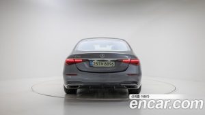 Mercedes-Benz S-Class S500 4MATIC 2024 года из Южной Кореи