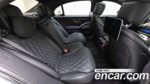 Mercedes-Benz S-Class S500 4MATIC 2024 года из Южной Кореи