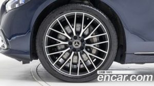 Mercedes-Benz S-Class S450L 4MATIC 2024 года из Южной Кореи