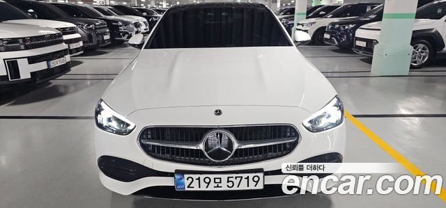 Mercedes-Benz C-Class C200 Avantgarde 2024 года из Кореи