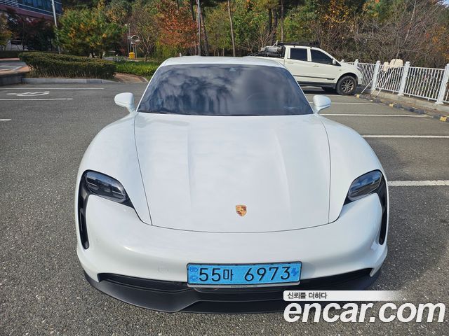 Porsche Taycan Base 2023 года из Кореи