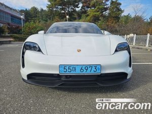 Porsche Taycan Base 2023 года из Южной Кореи