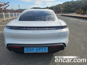 Porsche Taycan Base 2023 года из Южной Кореи