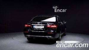 Mercedes-Benz E-Class E250 Avantgarde 2023 года из Южной Кореи
