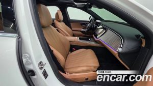Mercedes-Benz E-Class E450 4MATIC 2024 года из Южной Кореи
