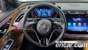 Mercedes-Benz E-Class E450 4MATIC 2024 года из Южной Кореи