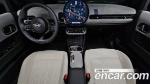 Mini Cooper 5Door Favoured 2025 года из Южной Кореи