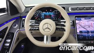 Mercedes-Benz S-Class S400 d 4MATIC 2023 года из Южной Кореи