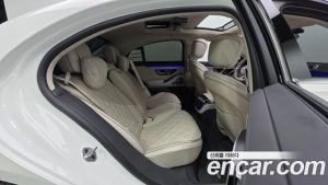 Mercedes-Benz S-Class S400 d 4MATIC 2023 года из Южной Кореи