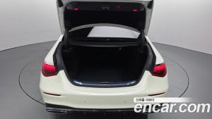 Mercedes-Benz S-Class S400 d 4MATIC 2023 года из Южной Кореи