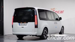 Hyundai Staria HEV 1.6 Lounge 9-Seater 2025 года из Южной Кореи