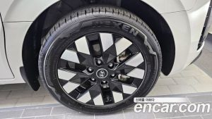 Hyundai Staria HEV 1.6 Lounge 9-Seater 2025 года из Южной Кореи