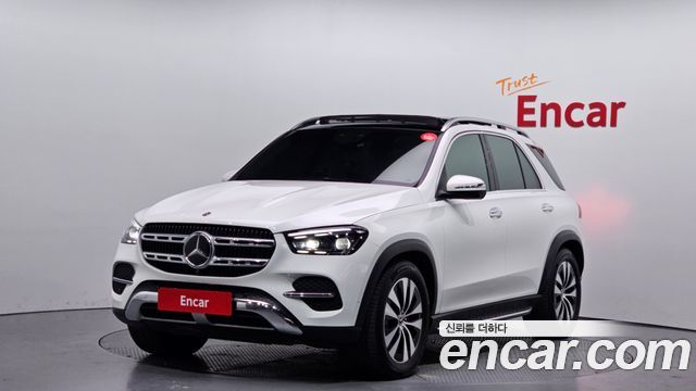 Mercedes-Benz GLE-Class GLE300d 4MATIC 2024 года из Кореи