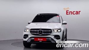 Mercedes-Benz GLE-Class GLE300d 4MATIC 2024 года из Южной Кореи