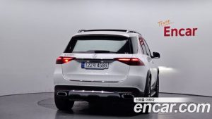 Mercedes-Benz GLE-Class GLE300d 4MATIC 2024 года из Южной Кореи